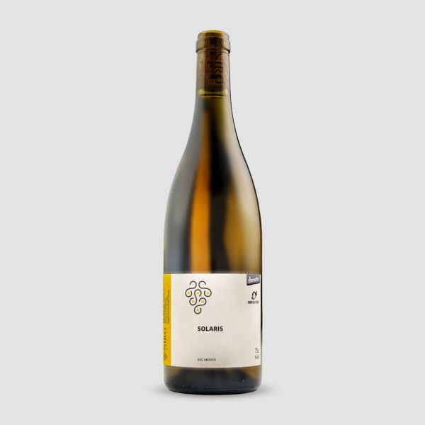 Weissweinflasche vom Niro Weingut Solaris
